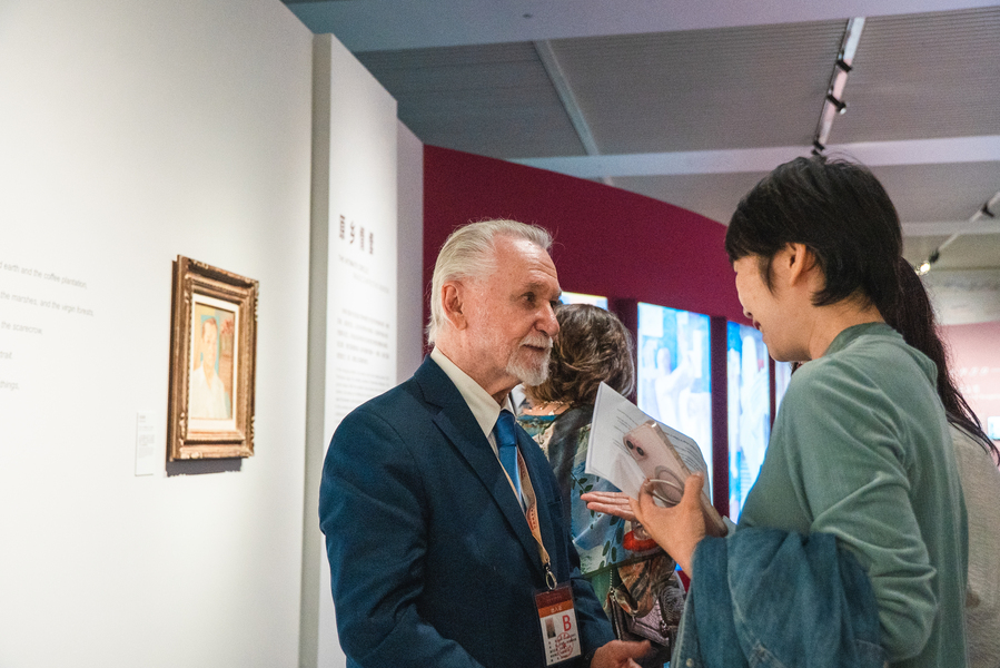 Cerimônia de abertura da exposição O Brasil de Portinari no Museu Nacional da China