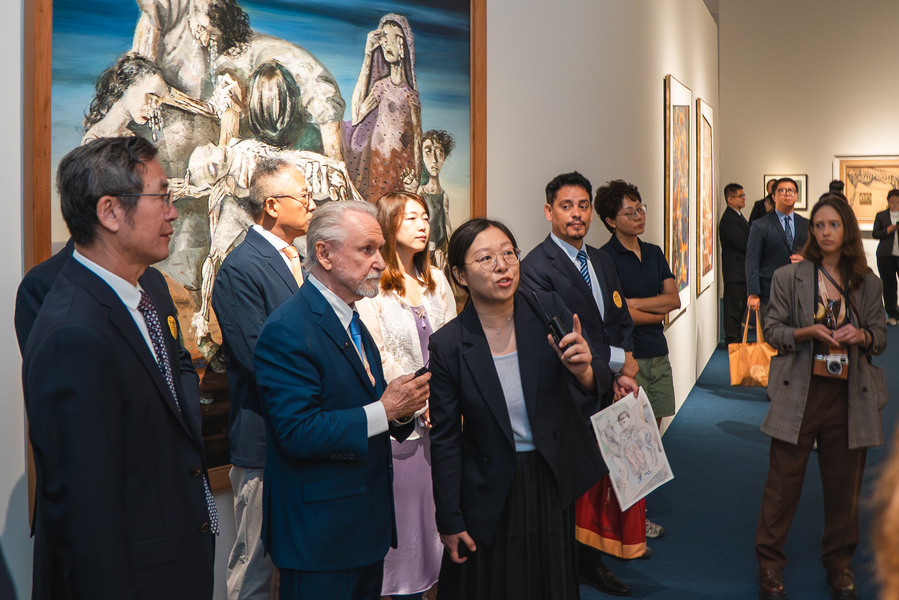 Cerimônia de abertura da exposição O Brasil de Portinari no Museu Nacional da China