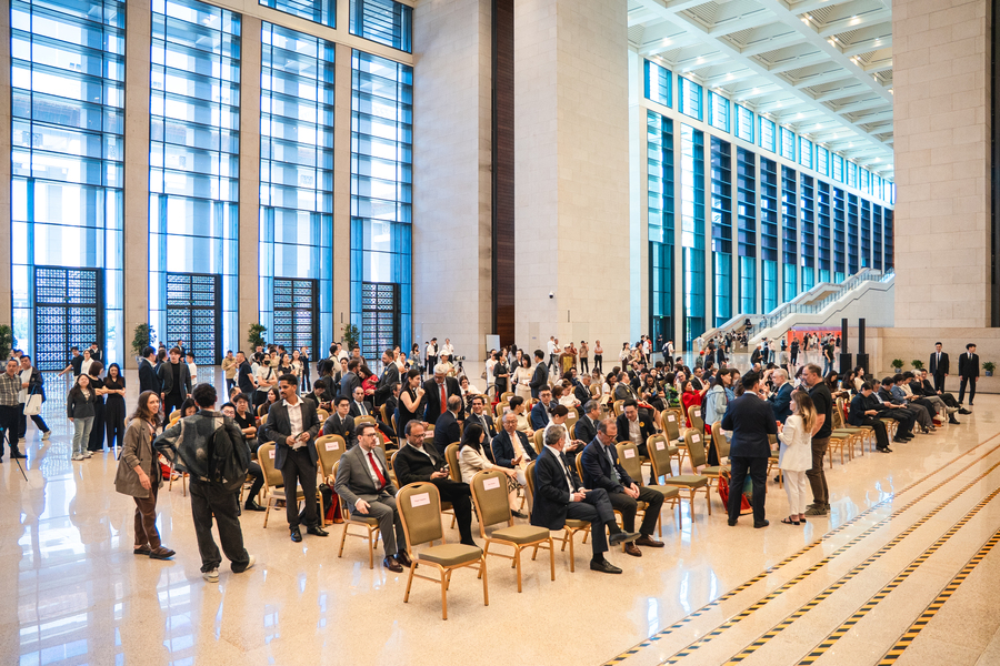 Cerimônia de abertura da exposição O Brasil de Portinari no Museu Nacional da China