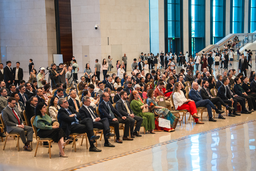 Cerimônia de abertura da exposição O Brasil de Portinari no Museu Nacional da China