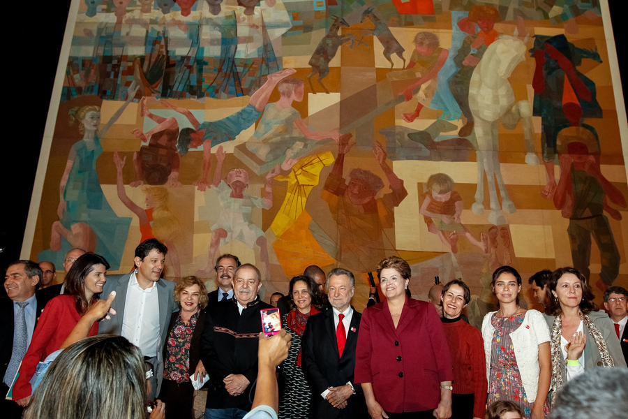 Visita da Presidenta Dilma Rousseff à Exposição Guerra e Paz, de Portinari no Memorial da América Latina