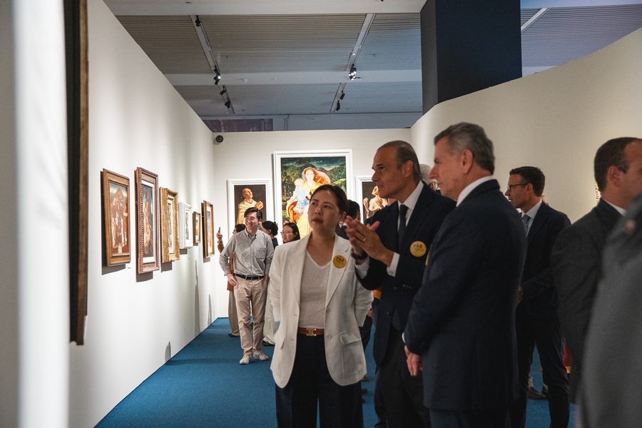 Cerimônia de abertura da exposição O Brasil de Portinari no Museu Nacional da China