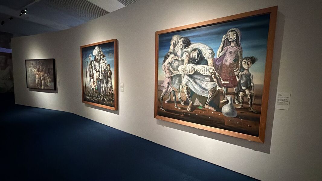 Montagem da Exposição O Brasil de Portinari no Museu Nacional da China