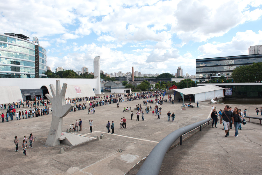 Exposição Guerra e Paz, de Portinari no  Memorial da América Latina