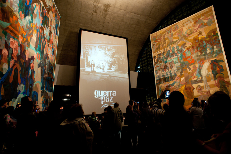 Exposição Guerra e Paz, de Portinari no  Memorial da América Latina