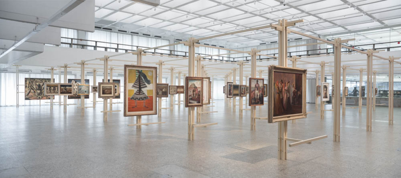 Espaço cenográfico da Exposição Portinari Popular no Museu de Arte de São Paulo