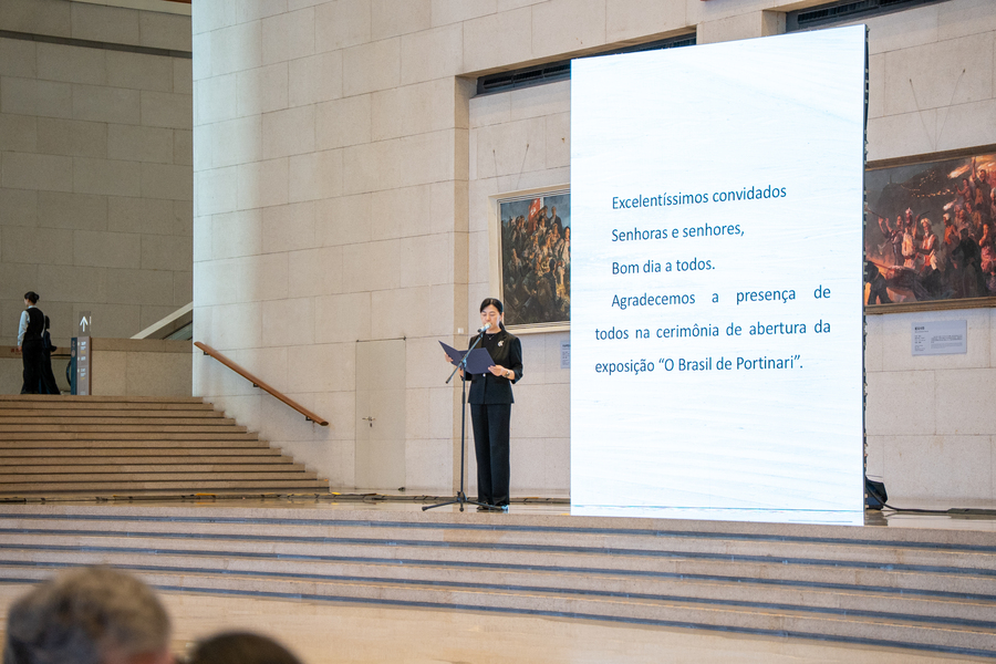 Cerimônia de abertura da exposição O Brasil de Portinari no Museu Nacional da China